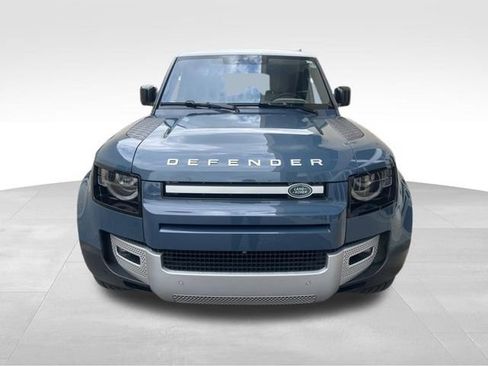 Used 2020 Land Rover Defender 110 SE image 2