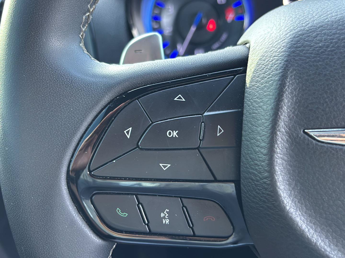 Used 2023 Chrysler 300 S RWD image 39