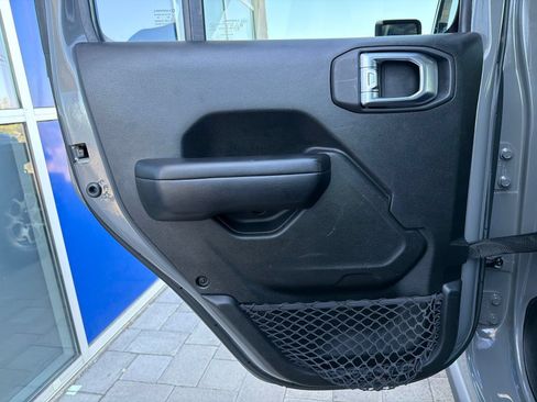 Used 2020 Jeep Wrangler Unlimited Rubicon AWD/4WD image 21