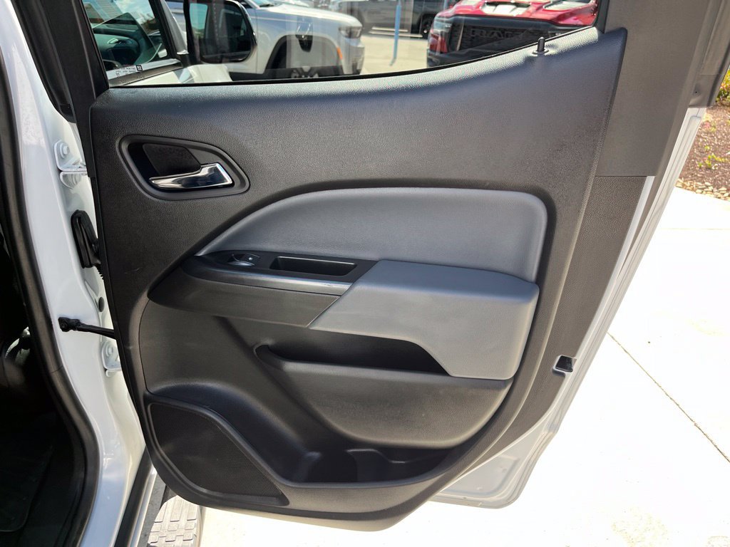 Used 2021 Chevrolet Colorado Z71 w/ Safety Package AWD/4WD image 28