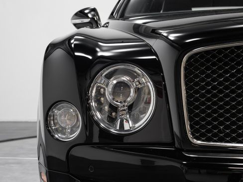 Used 2016 Bentley Mulsanne Speed image 34