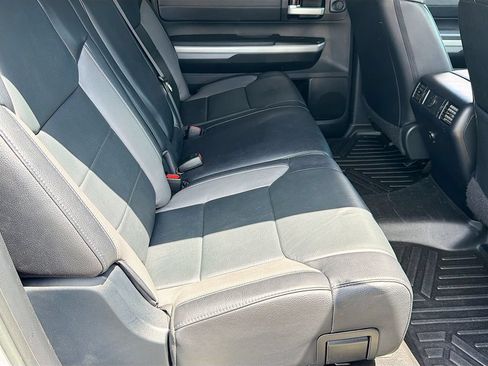 Used 2018 Toyota Tundra Limited AWD/4WD image 32