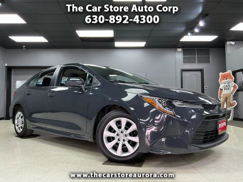 Used 2024 Toyota Corolla LE image 1