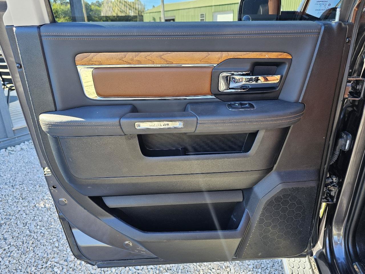 Used 2015 RAM 1500 Laramie Longhorn w/ Convenience Group AWD/4WD image 19