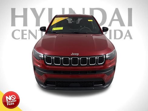 Used 2024 Jeep Compass Sport image 9