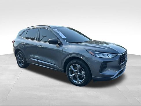 Used 2024 Ford Escape ST-Line w/ Tech Pack #1 AWD/4WD image 7