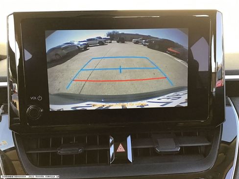 Used 2023 Toyota Corolla LE image 9