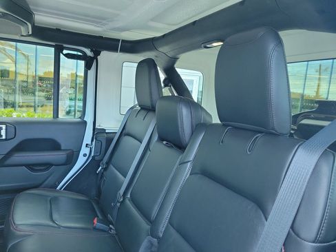 Used 2021 Jeep Wrangler Unlimited Rubicon AWD/4WD image 14