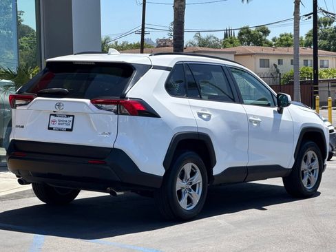 Certified 2023 Toyota RAV4 XLE w/ Convenience Package FWD image 5