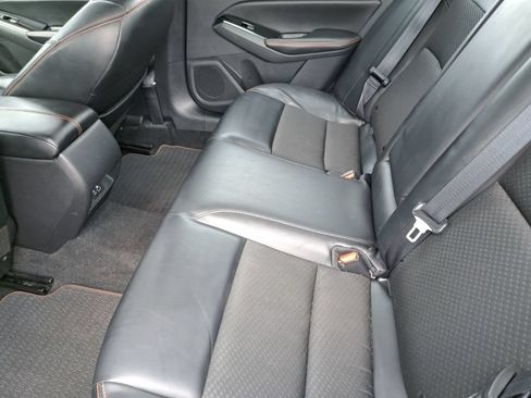 Used 2024 Nissan Altima 2.5 SR FWD image 19