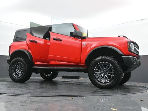 Used 2023 Ford Bronco Black Diamond image 50