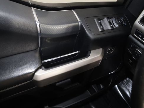 Used 2019 Ford F150 Lariat AWD/4WD image 31