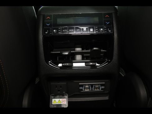 New 2025 Jeep Grand Cherokee L Summit image 23