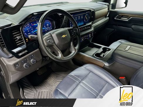 Used 2024 Chevrolet Silverado 2500 High Country w/ High Country Premium Package AWD/4WD image 12