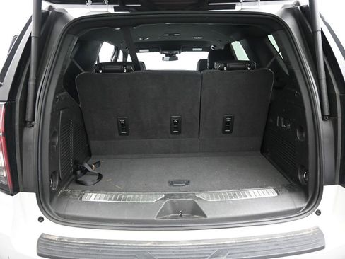 Used 2024 Chevrolet Tahoe Premier AWD/4WD image 20