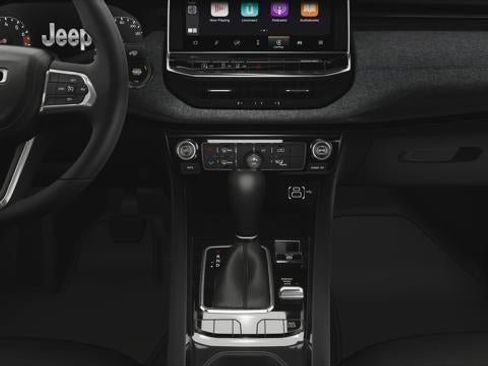 New 2026 Jeep Compass Latitude image 5