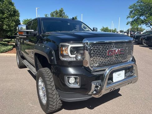 Used 2016 GMC Sierra 2500 Denali w/ Duramax Plus Package AWD/4WD image 7