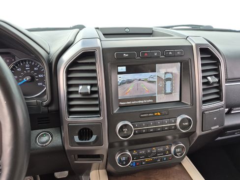 Used 2021 Ford Expedition Platinum RWD image 23
