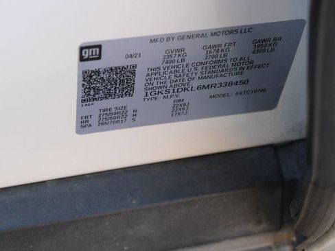 Used 2021 GMC Yukon Denali w/ Denali Premium Package image 34