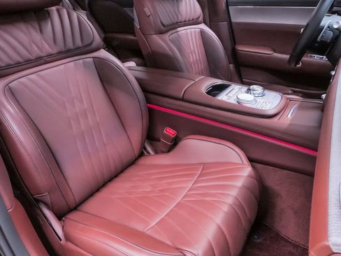 Certified 2023 Genesis G90 3.5T image 16