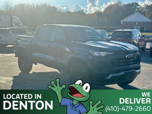 Used 2024 Chevrolet Colorado Trail Boss w/ Advanced Trailering Package image 3