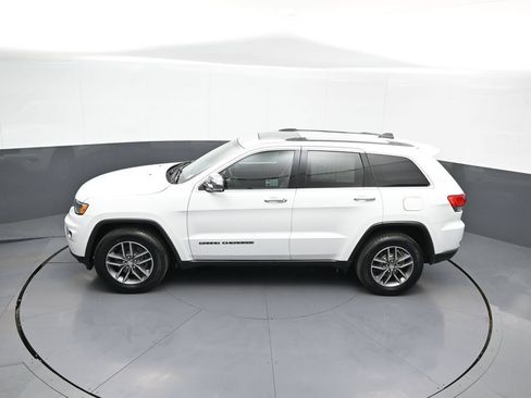 Used 2018 Jeep Grand Cherokee Limited AWD/4WD image 40