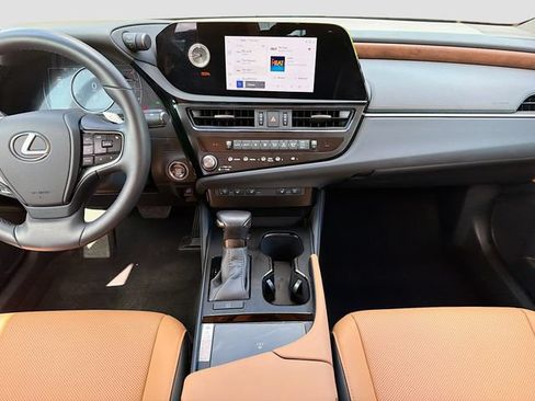 Used 2025 Lexus ES 350 w/ Premium Package FWD image 19