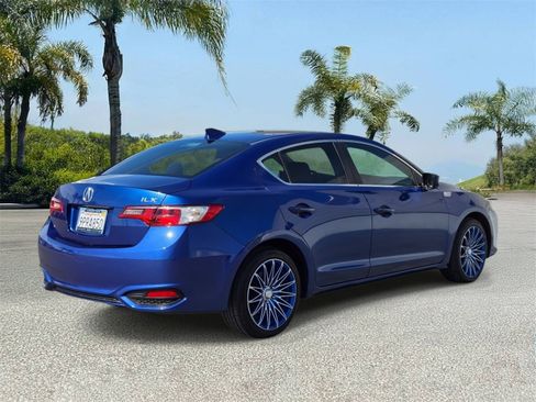 Used 2017 Acura ILX FWD image 4