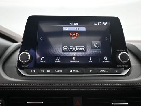 Used 2023 Nissan Rogue SL AWD/4WD image 13