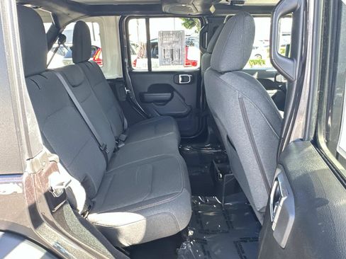 Used 2024 Jeep Wrangler Unlimited Sport image 24