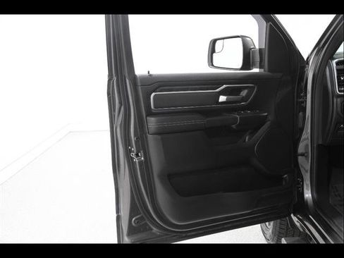 Used 2023 RAM 1500 Big Horn AWD/4WD image 4