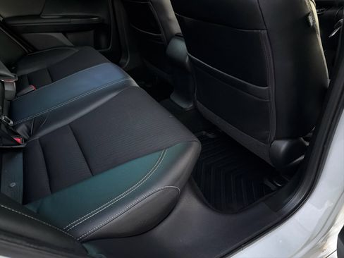 Used 2017 Honda Accord Sport image 13