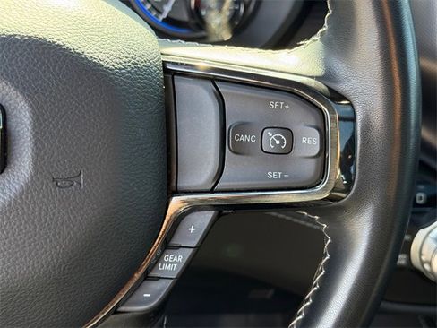 Used 2022 RAM 1500 Limited w/ Body Color Bumper Group image 25