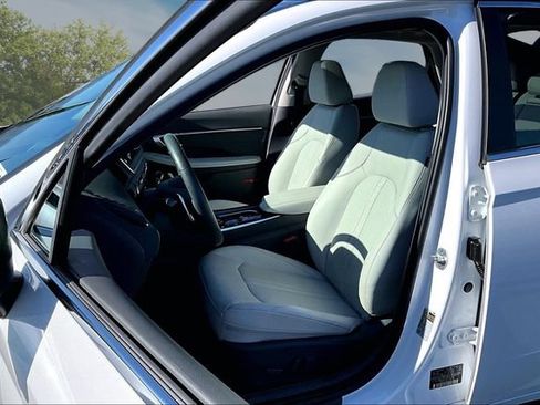 Used 2022 Hyundai Sonata Limited FWD image 21