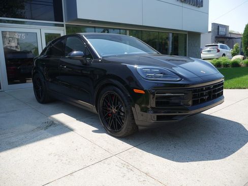 New 2026 Porsche Cayenne S AWD/4WD image 9