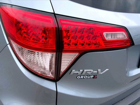 Used 2017 Honda HR-V EX image 28