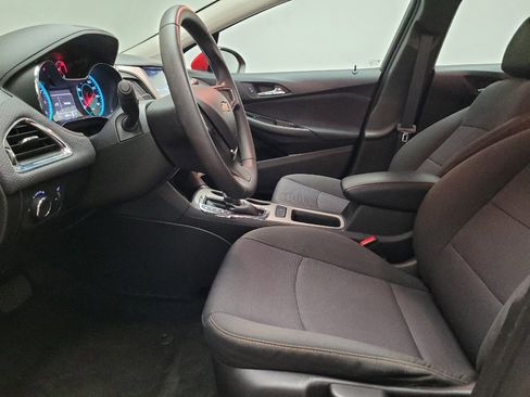 Used 2018 Chevrolet Cruze LS image 17