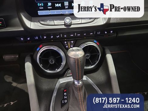 Used 2017 Chevrolet Camaro LT image 10