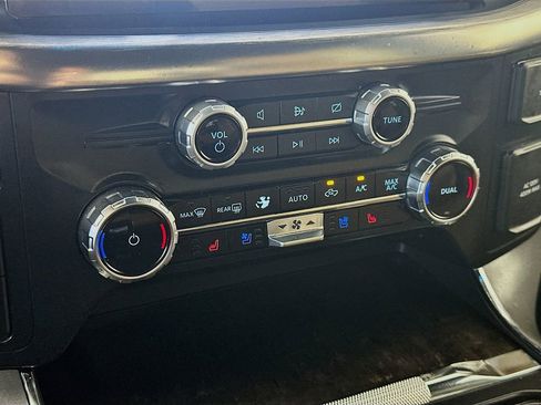 Used 2023 Ford F150 Lariat image 18