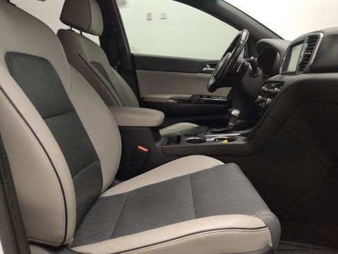 Used 2017 Kia Sportage SX FWD image 21