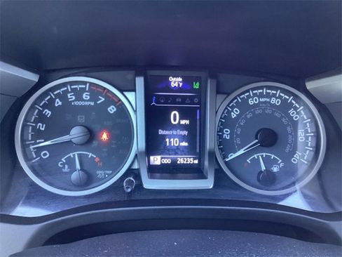 Certified 2022 Toyota Tacoma SR5 image 16