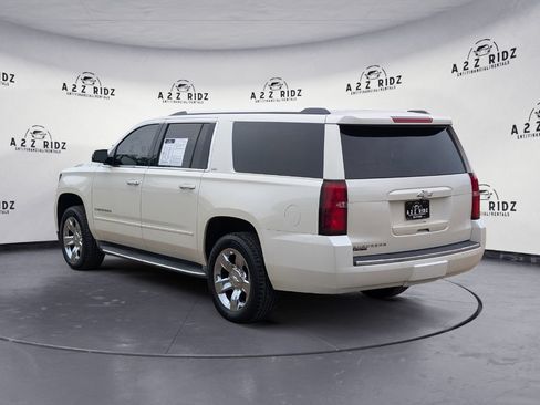 Used 2015 Chevrolet Suburban LTZ RWD image 4