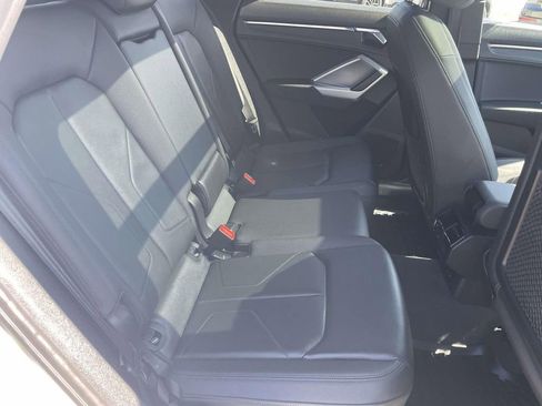 Used 2020 Audi Q3 2.0T Premium image 22