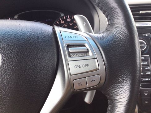 Used 2015 Nissan Altima 3.5 SL FWD image 28