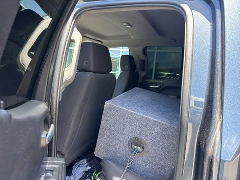 Used 2020 Chevrolet Silverado 1500 Custom Trail Boss w/ Custom Convenience Package AWD/4WD image 18