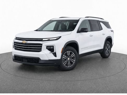 Used 2024 Chevrolet Traverse LT AWD/4WD image 3