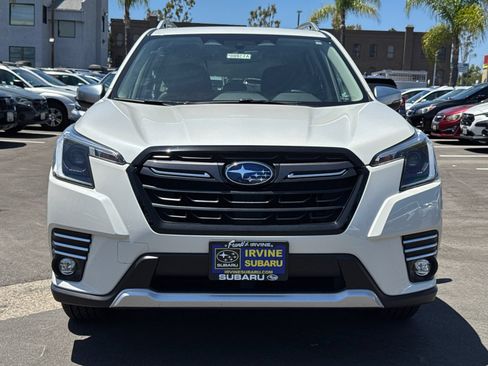Certified 2023 Subaru Forester Touring AWD/4WD image 3