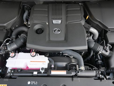 Used 2026 Lexus GX 550 GX 550 Premium w/ Cold Area Package image 36