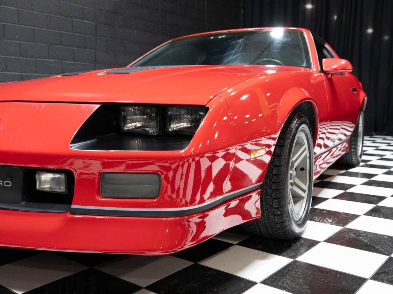 Used 1987 Chevrolet Camaro Z28 RWD image 9