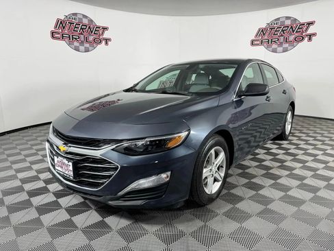 Used 2020 Chevrolet Malibu LS FWD image 3